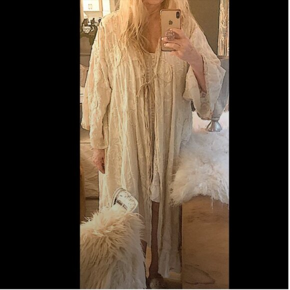 MAGNOLIA PEARL DUSTER - Picture 7 of 9